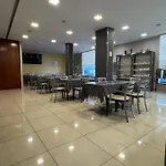 De Отель 3*