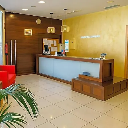 Hotel De Cacabelos (Leon)