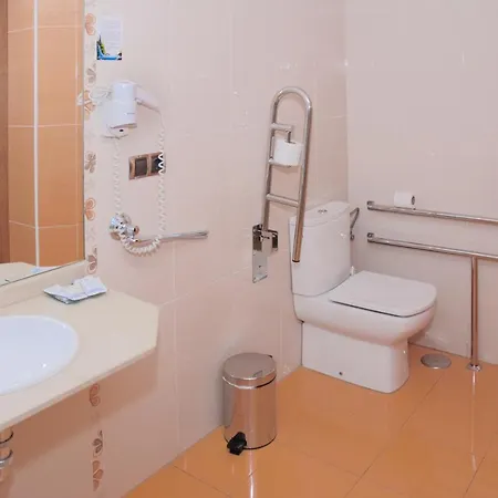 Hotel De 3*